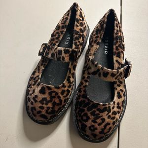Torrid leopard Mary Jane lug flat size 7